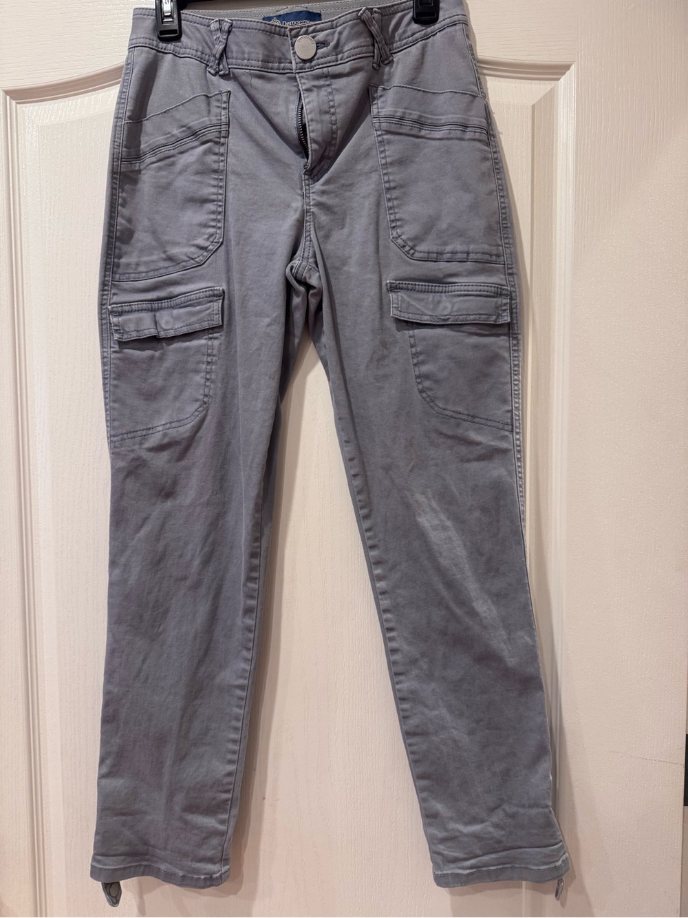 Democracy Women's Ankle Cargo Pants in Gray